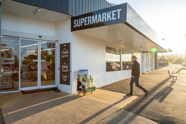 Hot Blocks x NB Media 15