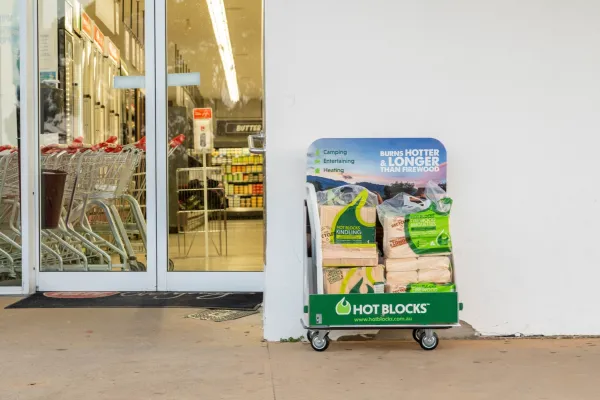 Hot Blocks x NB Media 31